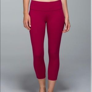 Lululemon crops